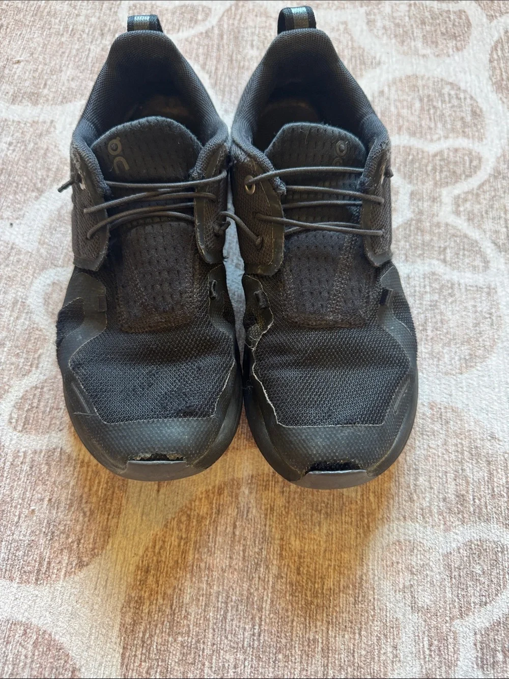 On Running Kids Black Athletic Sneakers size 4